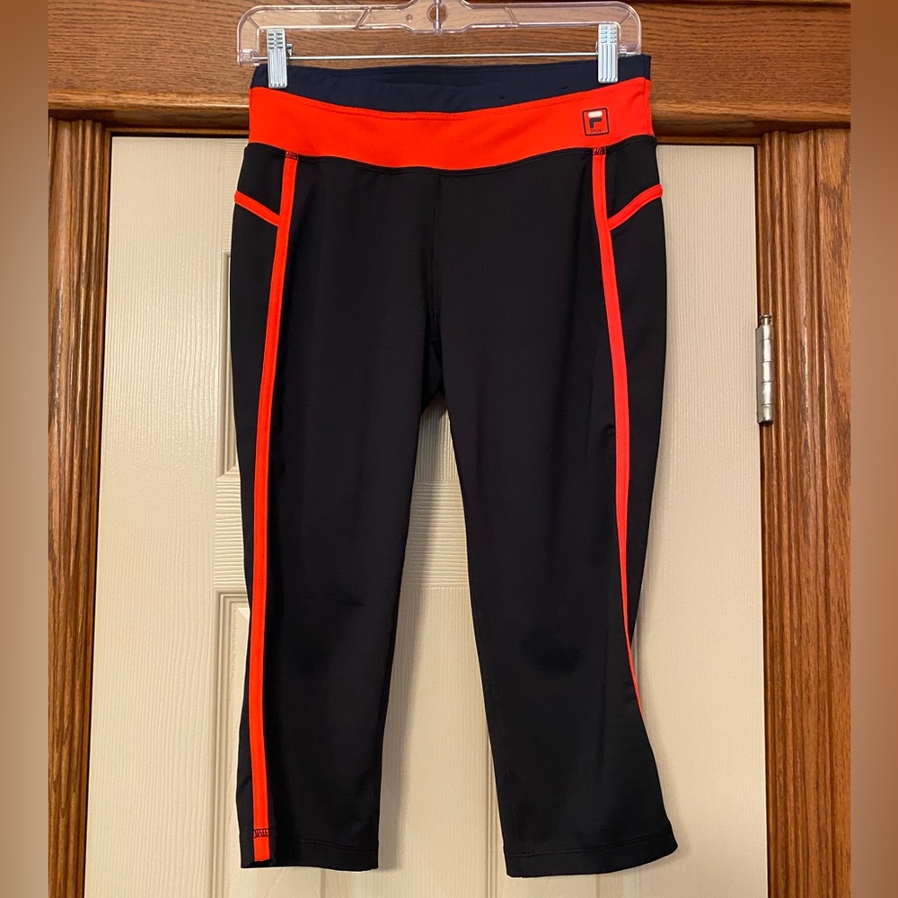 Fila Womens Black and Red Athletic Capri Leggings Sz S